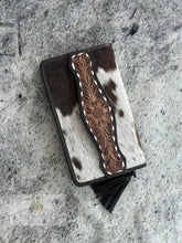 Load image into Gallery viewer, Dalya Cowhide Wallet