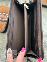Load image into Gallery viewer, Dalya Cowhide Wallet