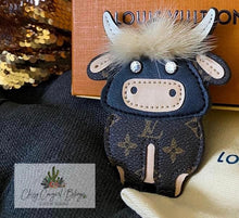 Load image into Gallery viewer, Highland CowGal Keychain